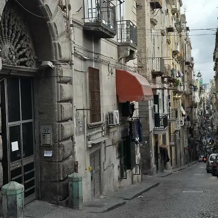 Casa Il Sole Di * נאפולי